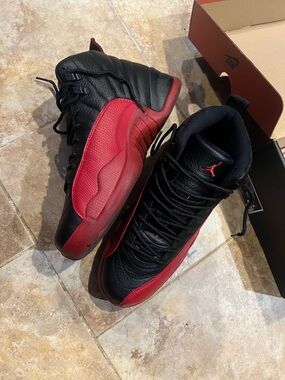 JORDAN 12 RETRO FLU GAME